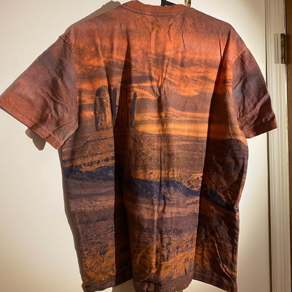 2 printed t-shirts from UO - Cool Nature Prints - Picture 4 of 11